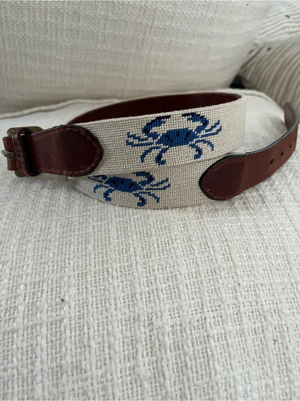 Smathers & Branson Blue Crabs Needlepoint Belt Oatmeal Leather Size 28